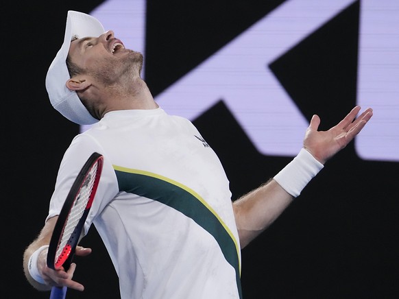 Andy Murray lors de son match contre Thanasi Kokkinakis qui s'était terminé au milieu de la nuit à Melbourne l'an dernier.
